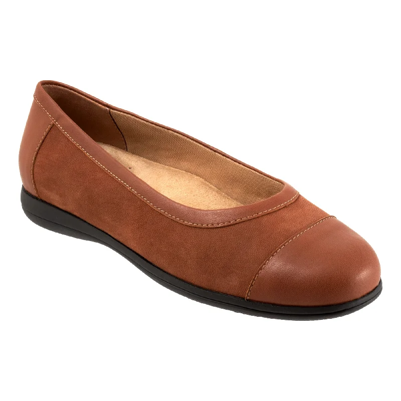 Casual shoes for eco-friendly style-Delmara