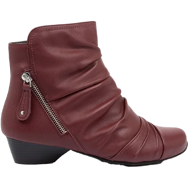 Booties for relaxed warmthWomen's Ziera Camryn XW Red Leather