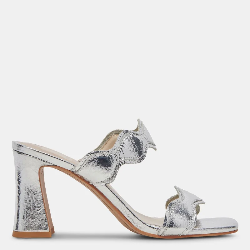 Heeled sandals with closed toeIlva Wide Heels Silver Distressed Leather