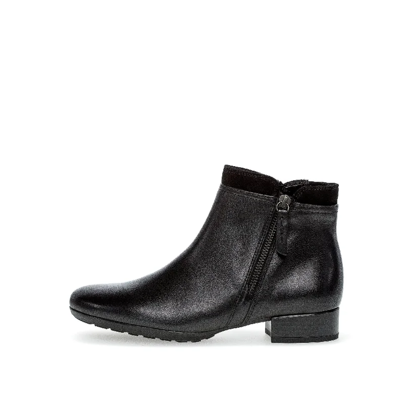 Ankle boots for big cities-Gabor 32.718.57 Briano Ladies Black Leather Side Zip Ankle Boots