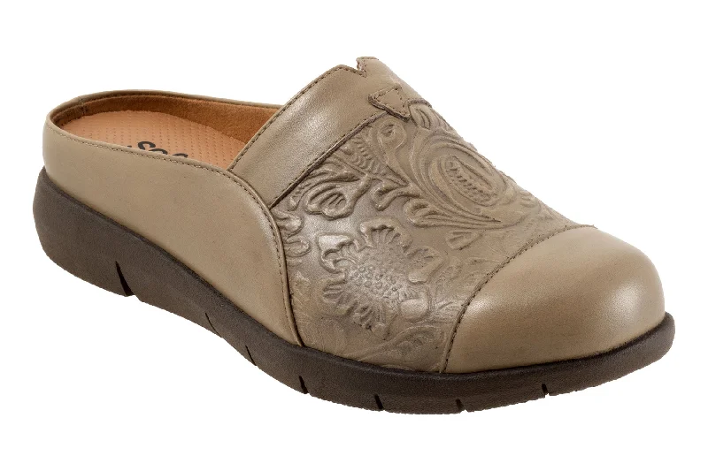 Casual shoes for petites in green-San Marcos Tooling