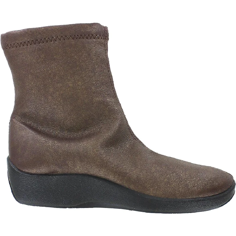 Booties with durable softnessWomen's Arcopedico L8 Bronze Synthetic