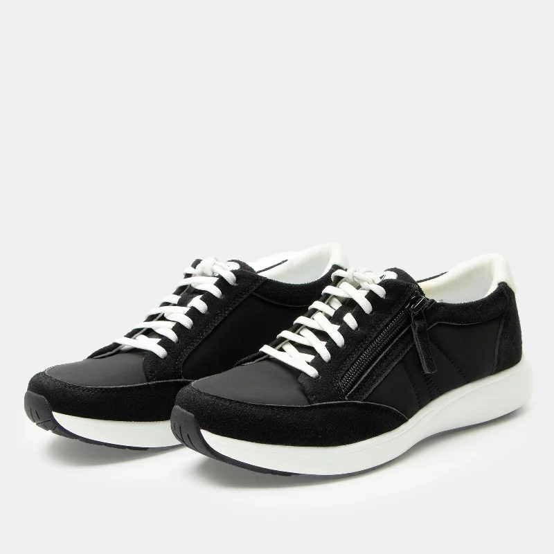 Eazeer Monochrome Shoe