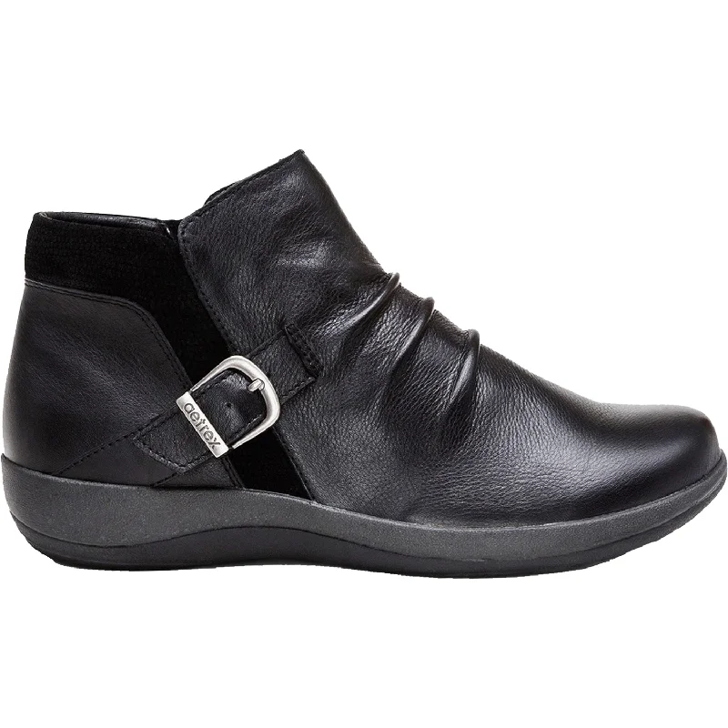 Booties with soft cushioningWomen's Aetrex Luna Black Leather